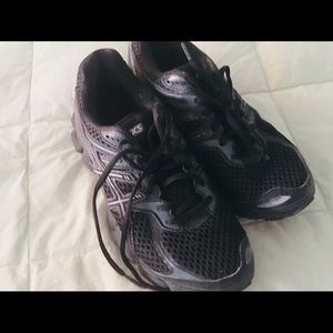 Asics Gel Cumulus 14 - Women’s Size 8